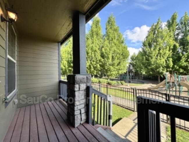 1444 NE Redspire Ln in Hillsboro, OR - Building Photo - Building Photo