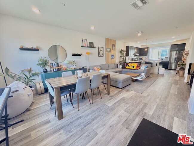 property at 14430 Strawberry Ln