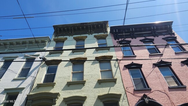 11 Elm St in Albany, NY - Building Photo - Building Photo