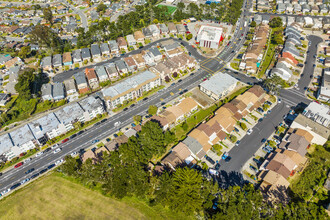 West Ridge in Daly City, CA - Foto de edificio - Building Photo
