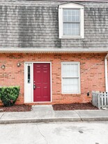 3730 Old Flowery Branch Rd in Oakwood, GA - Building Photo