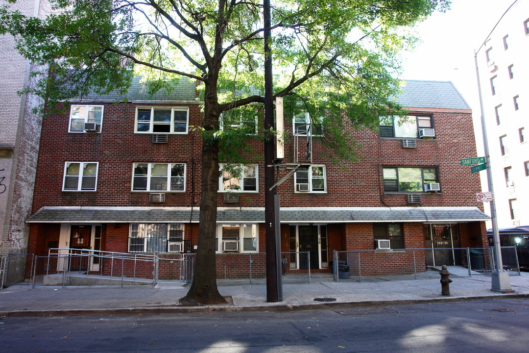 13256-13260 Sanford Ave in Flushing, NY - Building Photo