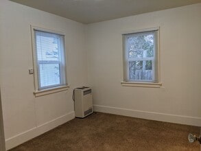 475 W 12th Alley in Eugene, OR - Building Photo - Building Photo