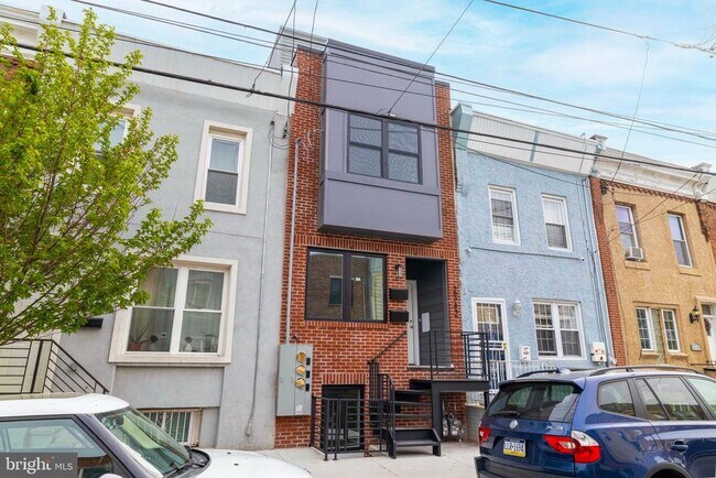 2342 Moore St in Philadelphia, PA - Building Photo - Building Photo