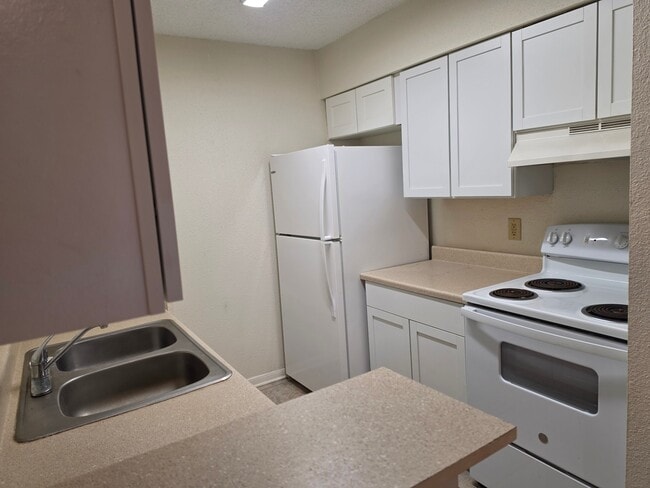property at 1500 Bay Area Blvd