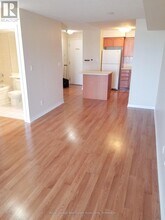 3880 Duke of York Blvd in Mississauga, ON - Building Photo - Building Photo