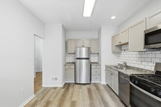 5905 Grenfell Loop in Bowie, MD - Foto de edificio - Building Photo