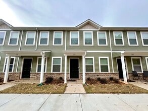 137 Villa Ln in Lincolnton, NC - Building Photo - Building Photo