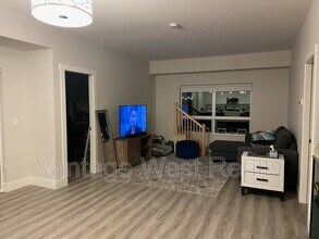 191 Hollywood Rd S in Kelowna, BC - Building Photo - Building Photo