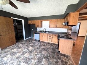 3345 S Jefferson Ave in Springfield, MO - Building Photo - Building Photo