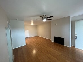 6907 Quail Pl in Carlsbad, CA - Building Photo - Building Photo