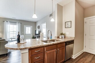 587 Brockhampton Ln in Westerville, OH - Building Photo - Building Photo