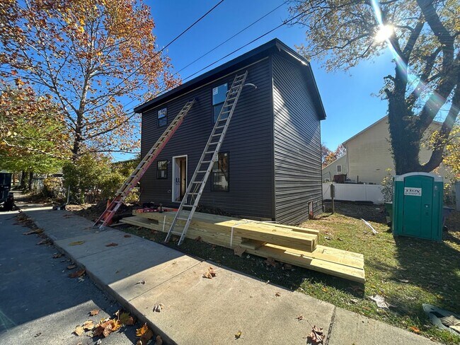 105 Watson Ave in Blacksburg, VA - Building Photo - Building Photo