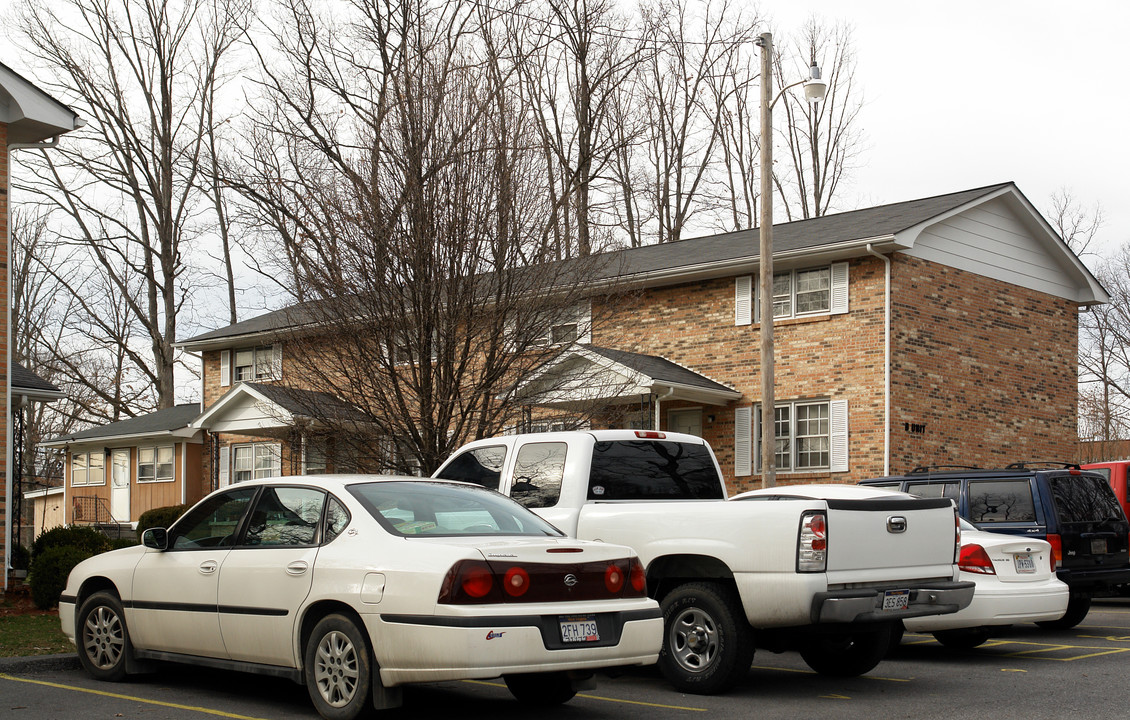 Tanglewood Apartments in Princeton, WV - Building Photo