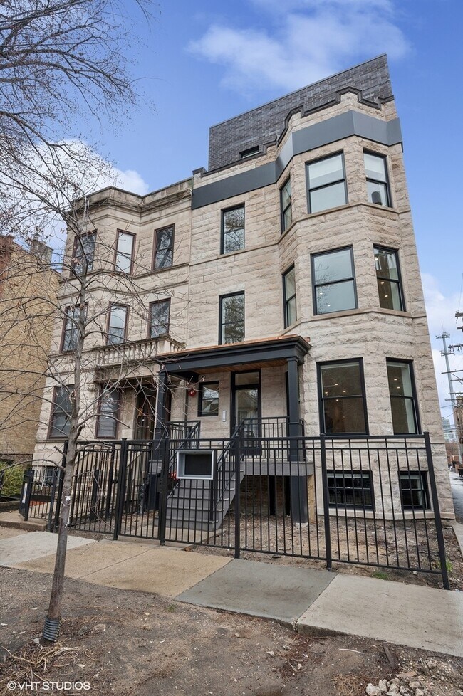 property at 3615 N Wilton Ave