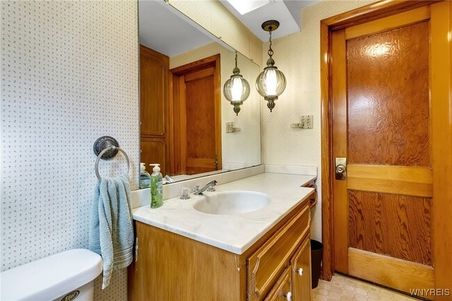 property at 5232 Genesee St