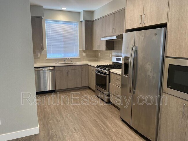 property at 3618 Brookdale Ave