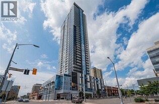 60 Frederick St in Kitchener, ON - Building Photo