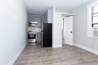 508 W Belmont Ave in Chicago, IL - Building Photo - Building Photo
