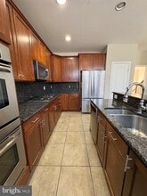 14842 Potomac Corner Ln in Rockville, MD - Building Photo - Building Photo