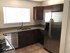 5075 Pelican St in Brighton, CO - Foto de edificio - Building Photo