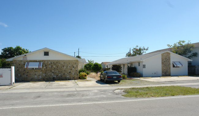 610-614 S Broadway in Lake Worth, FL - Building Photo - Building Photo