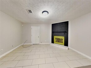 1289 Knoll Ct NW in Conyers, GA - Building Photo - Building Photo