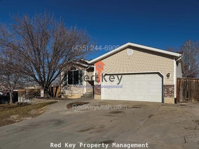 property at 857 E 790 N