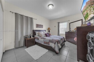 7567 N Augusta Dr in Hialeah, FL - Building Photo - Building Photo