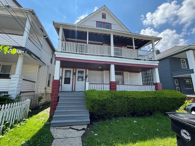 property at 1750 Alcoy Rd