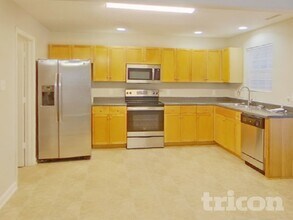 12341 Stowe Acres Dr in Charlotte, NC - Building Photo - Building Photo