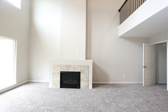 Clayview Apartments in Liberty, MO - Building Photo - Interior Photo