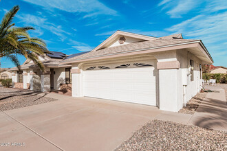 13403 W Gemstone Dr in Sun City West, AZ - Building Photo - Building Photo