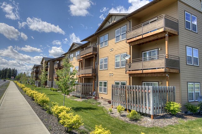 Lakeside Apartments in Medical Lake, WA - Foto de edificio - Building Photo