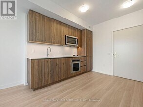 15 Richardson St in Toronto, ON - Building Photo - Building Photo