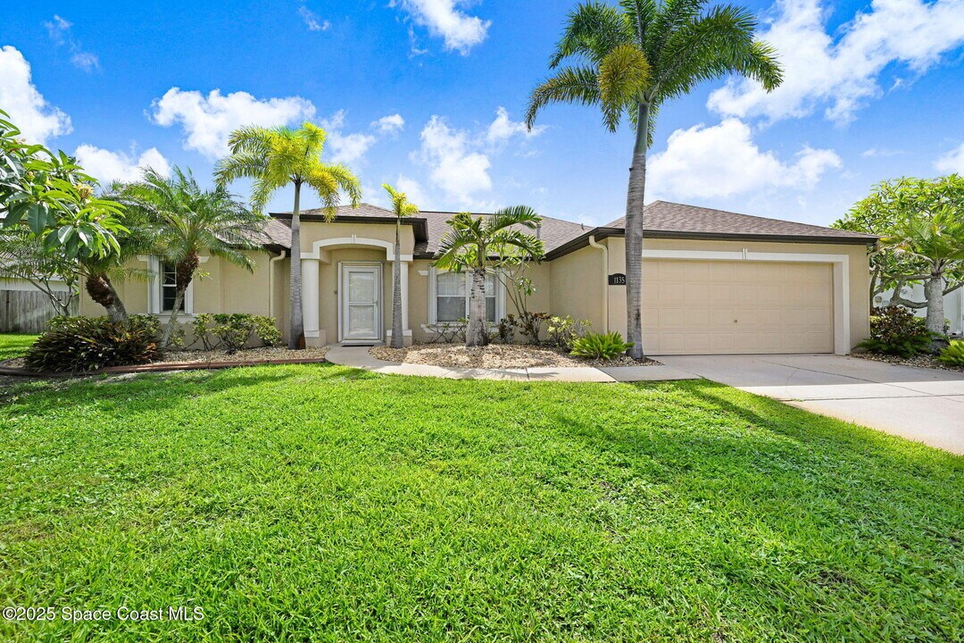 1135 Egret Lake Way in Melbourne, FL - Building Photo