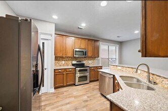 17923 Serene Shore Dr in Cypress, TX - Building Photo - Building Photo