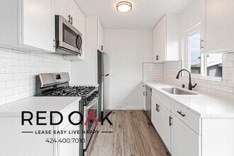 3401 Club Dr in Los Angeles, CA - Building Photo - Building Photo