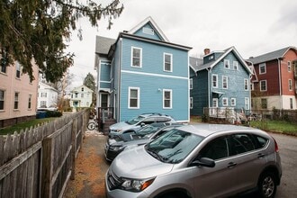 114 Lawrence St, Unit 1st Floor in New Haven, CT - Building Photo - Building Photo