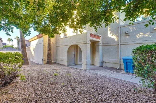 property at 521 E Kristal Way