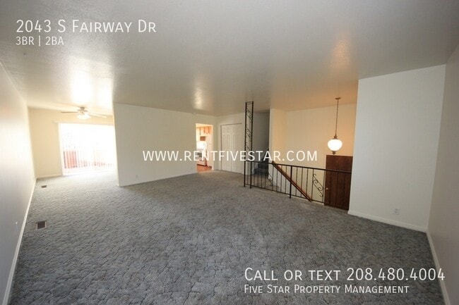 2043 S Fairway Dr in Pocatello, ID - Building Photo - Building Photo