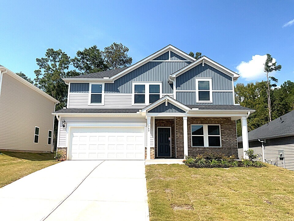 789 Treeline Rd in Moore, SC - Building Photo