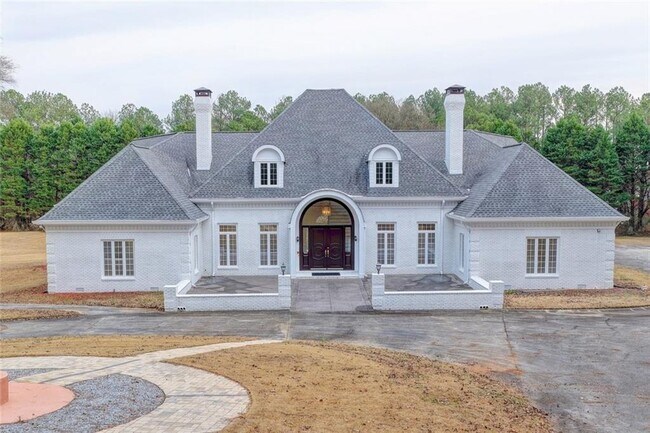 1000 Grayson Pkwy in Grayson, GA - Building Photo - Building Photo