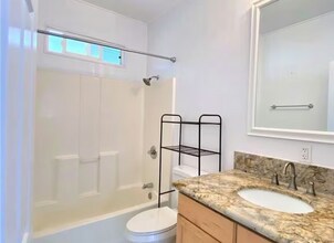 719 7th Ave in Honolulu, HI - Foto de edificio - Building Photo