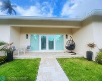 219 NE 2nd Pl in Dania Beach, FL - Foto de edificio - Building Photo