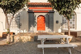 2814 Ellendale Pl, Unit 3BR in Los Angeles, CA - Building Photo