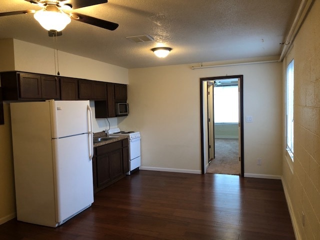 126 Welch Ave, Unit 302 in Ames, IA - Building Photo - Building Photo