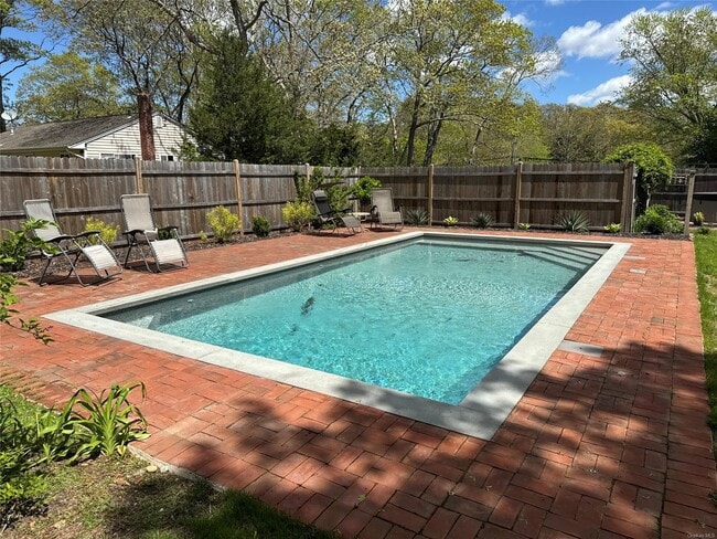 property at 21 Summit Blvd