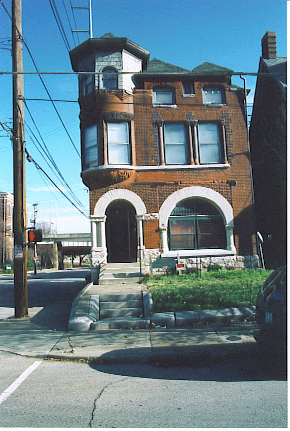 1001 S 1st St in Louisville, KY - Building Photo - Building Photo