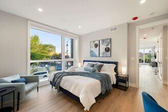 2354 W Polk St in Chicago, IL - Building Photo - Building Photo